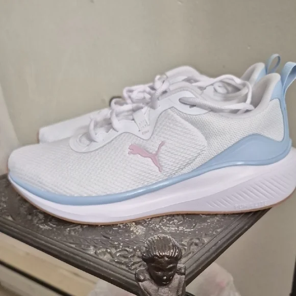 PUMA Women's White and Pink Sneakers - Picture 2 of 8